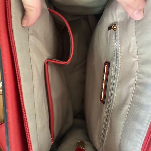 Red Dasein Women’s Handbag & Matching Clutch - Picture 4 of 4